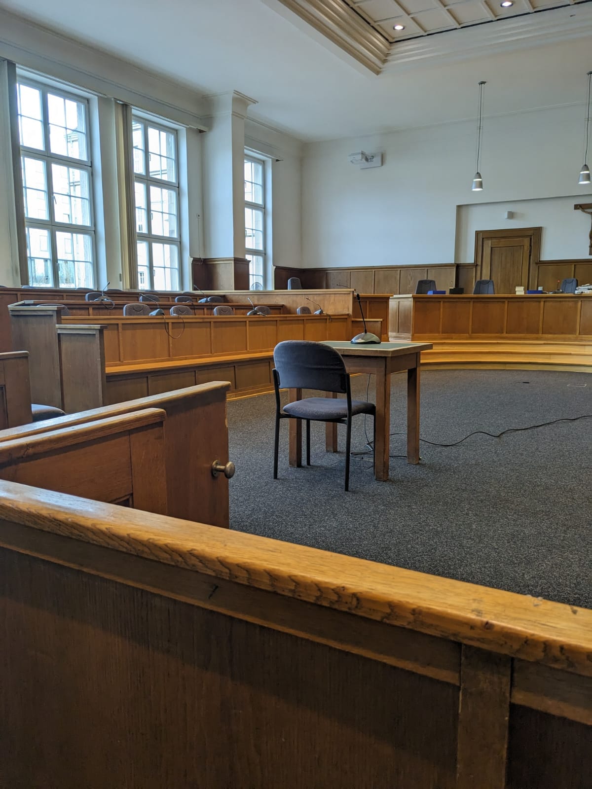 Sitzungssaal%2038%20Landgericht%20Saarbr%C3%BCcken Sitzungssaal%2038%20Landgericht%20Saarbr%C3%BCcken